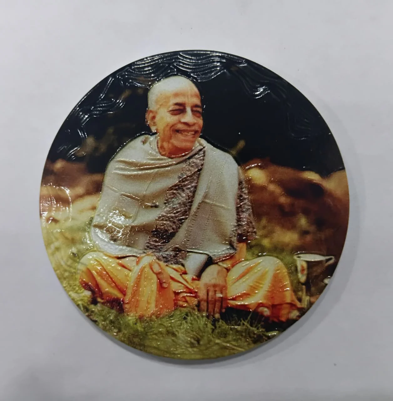 Polyresin Round Fridge Magnets - Image 4