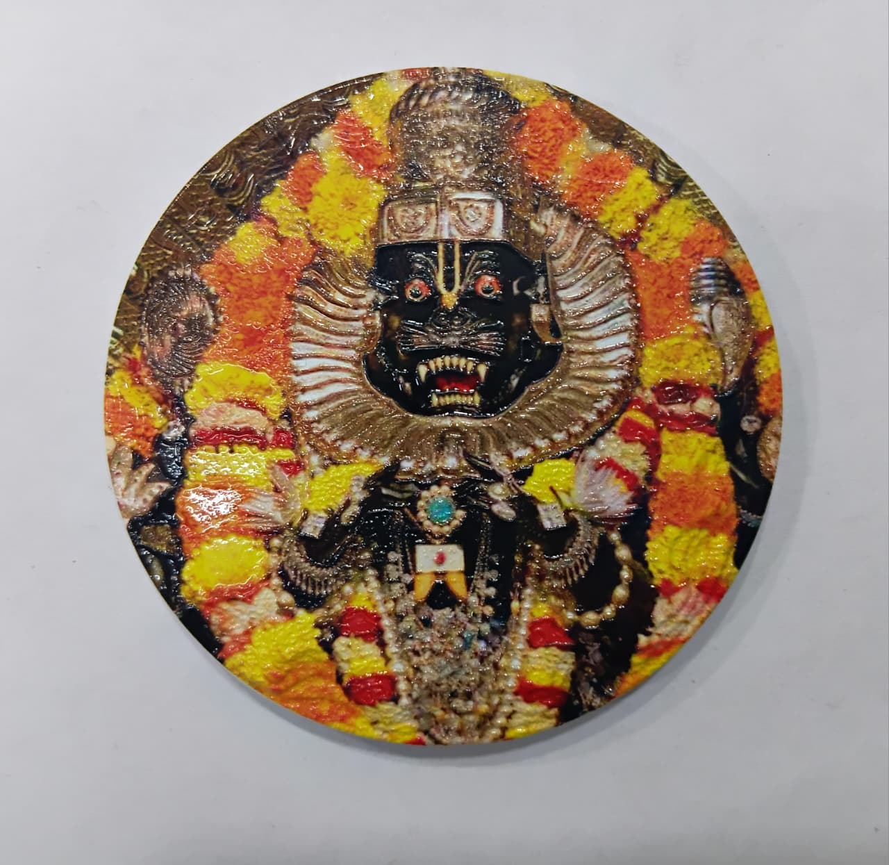 Polyresin Round Fridge Magnets - Image 7